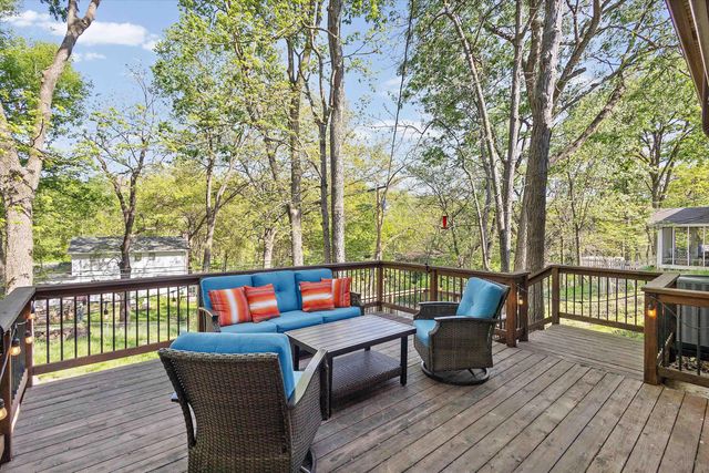 367 CROWN PT, Columbia, MO 65203