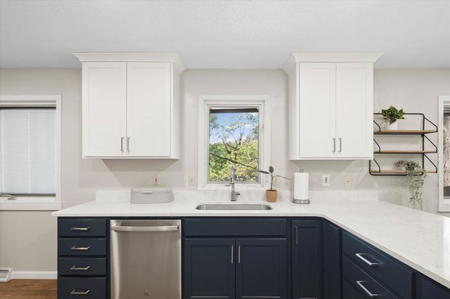 367 CROWN PT, Columbia, MO 65203