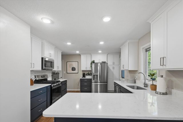 367 CROWN PT, Columbia, MO 65203