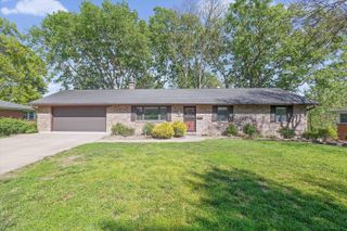 367 CROWN PT, Columbia, MO 65203