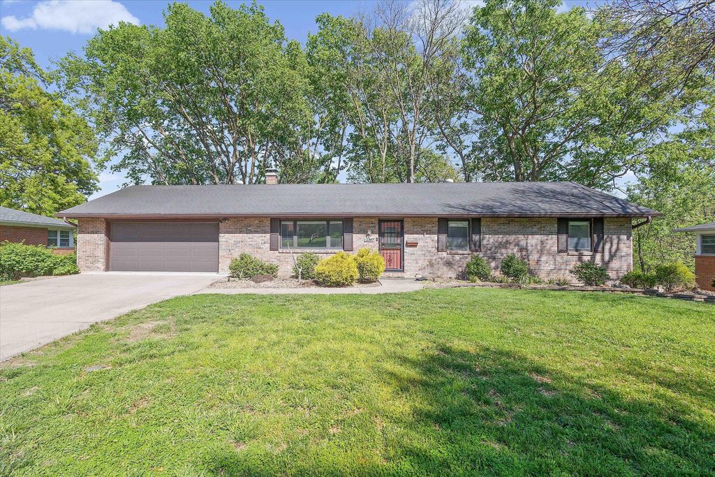 367 CROWN PT, Columbia, MO 65203