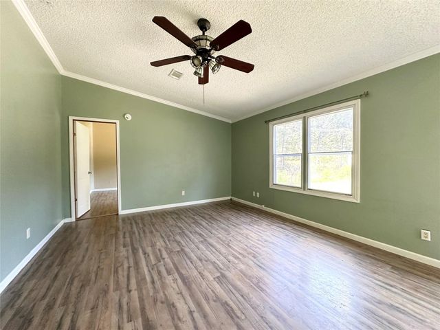 18143 Breezy Drive, Montgomery, TX 77316