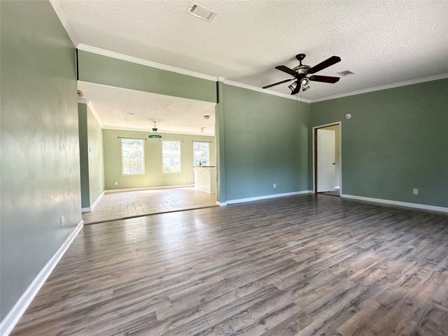 18143 Breezy Drive, Montgomery, TX 77316