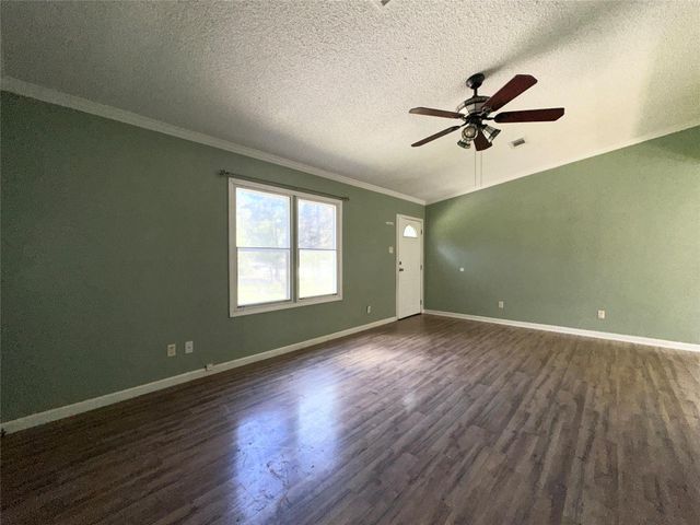18143 Breezy Drive, Montgomery, TX 77316