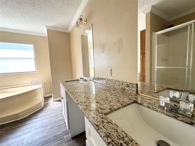 18143 Breezy Drive, Montgomery, TX 77316