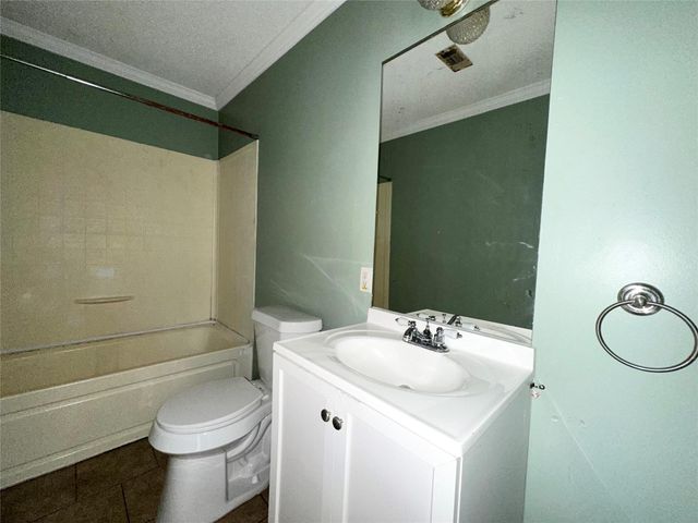 18143 Breezy Drive, Montgomery, TX 77316