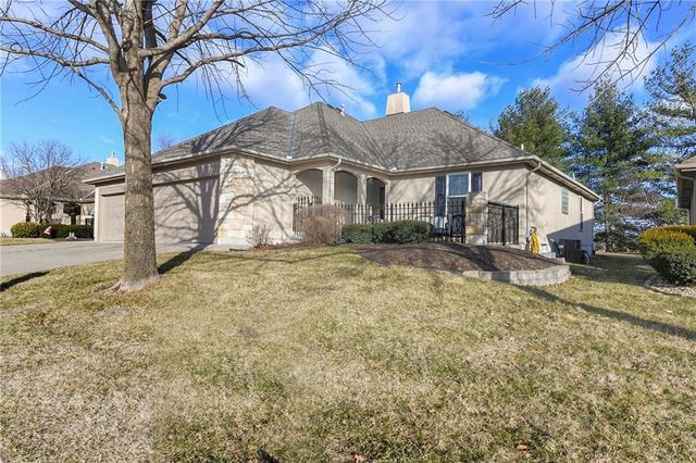 4119 SW Homestead Drive, Lee's Summit, MO 64082