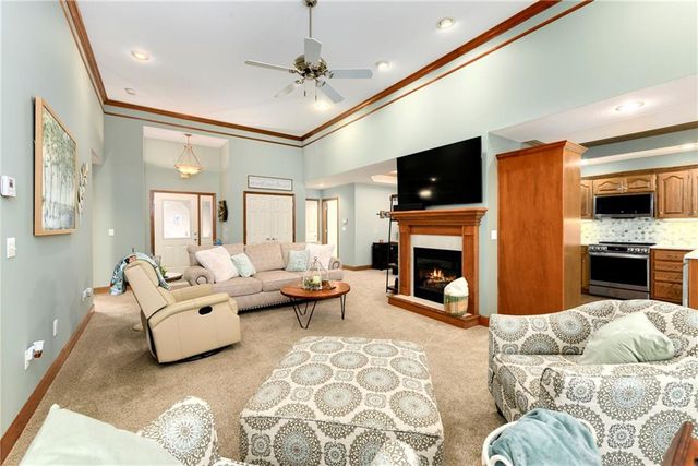 4119 SW Homestead Drive, Lee's Summit, MO 64082