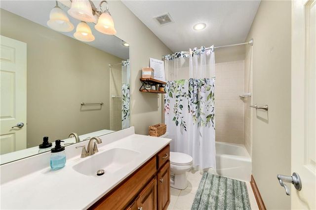 4119 SW Homestead Drive, Lee's Summit, MO 64082