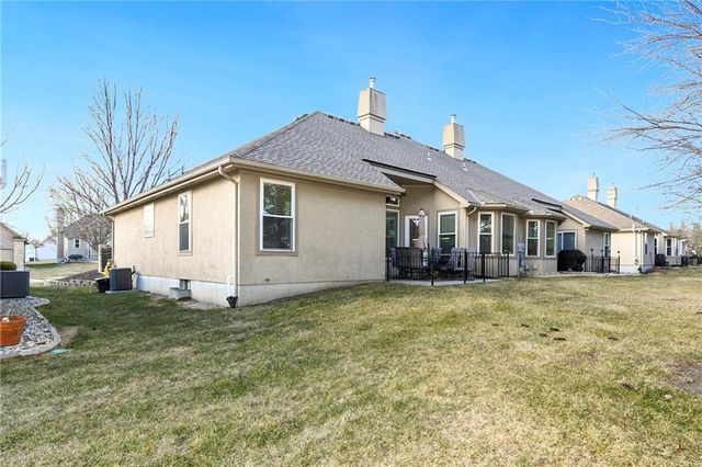 4119 SW Homestead Drive, Lee's Summit, MO 64082