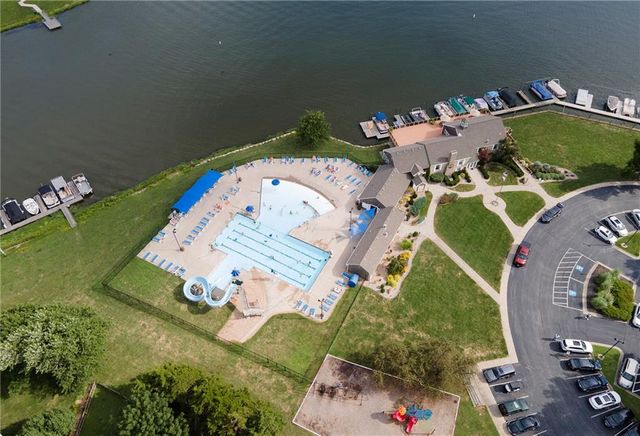 4119 SW Homestead Drive, Lee's Summit, MO 64082