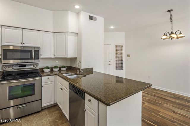 4848 N 36TH Street 123, Phoenix, AZ 85018