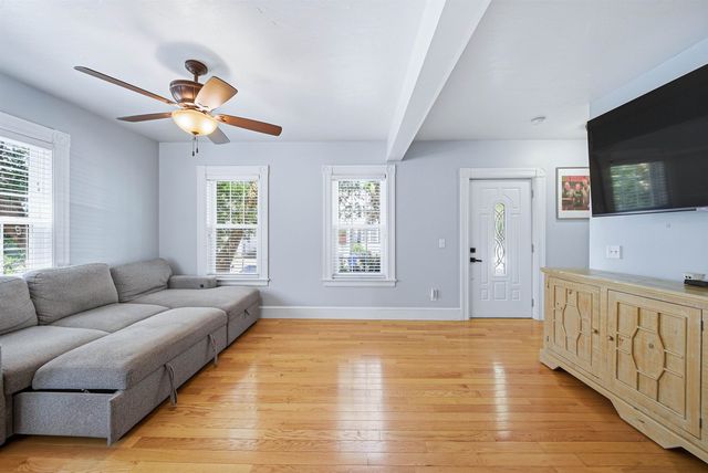 285 Thornton Street, Manchester, NH 03102