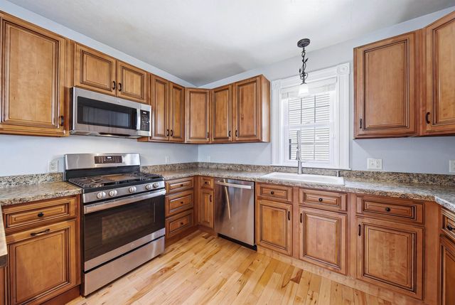 285 Thornton Street, Manchester, NH 03102