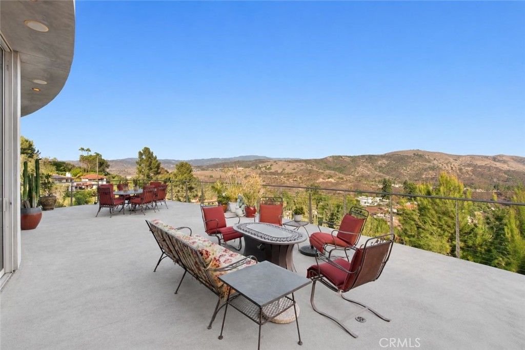 10182 Cowan Heights Drive, North Tustin, CA 92705 — photo 5