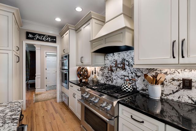134 Magnolia Ridge Drive, Jonesborough, TN 37659