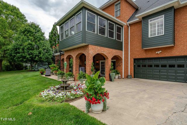 134 Magnolia Ridge Drive, Jonesborough, TN 37659