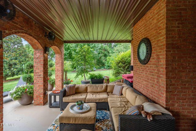 134 Magnolia Ridge Drive, Jonesborough, TN 37659