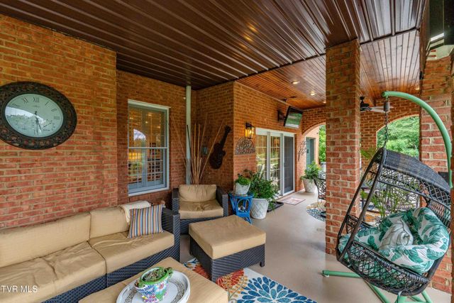 134 Magnolia Ridge Drive, Jonesborough, TN 37659