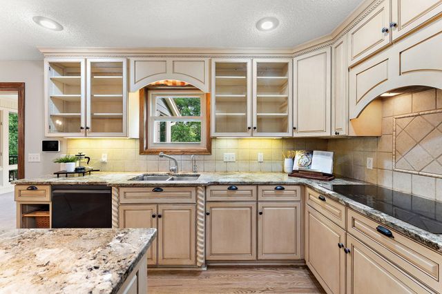 17739 Layton Path, Lakeville, MN 55044