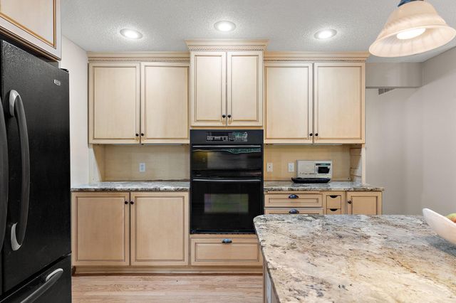 17739 Layton Path, Lakeville, MN 55044