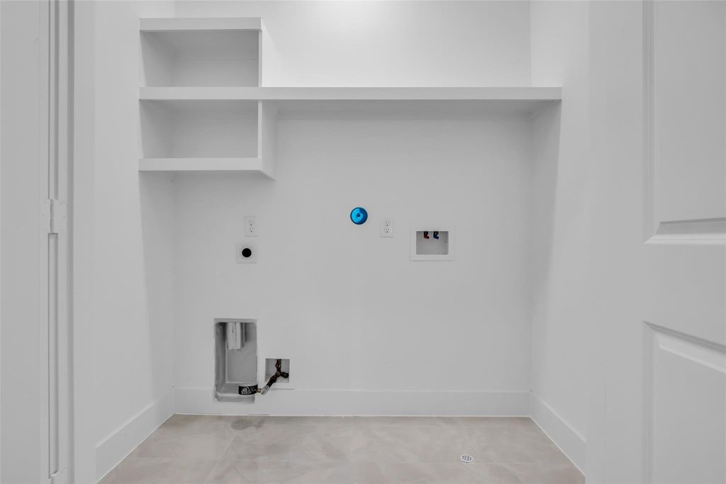 Image 31 of property listing at 1504 Griffin Street, Houston, TX 77009