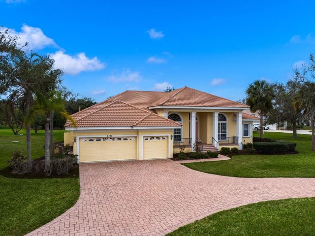 6197 9TH AVENUE CIRCLE NE, Bradenton, FL 34212