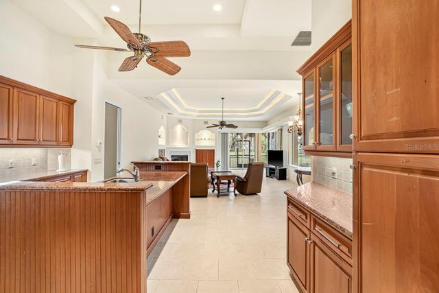 6197 9TH AVENUE CIRCLE NE, Bradenton, FL 34212