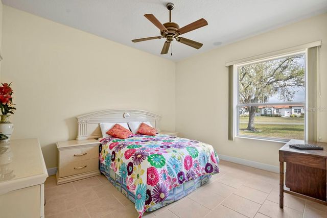 6197 9TH AVENUE CIRCLE NE, Bradenton, FL 34212