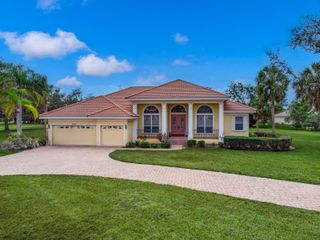 6197 9TH AVENUE CIRCLE NE, Bradenton, FL 34212