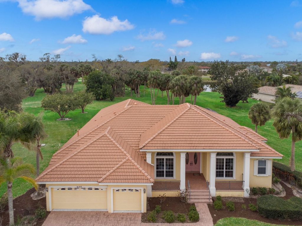 Image 2 of property listing at 6197 9TH AVENUE CIRCLE NE, Bradenton, FL 34212