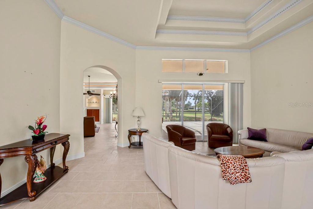 Image 13 of property listing at 6197 9TH AVENUE CIRCLE NE, Bradenton, FL 34212