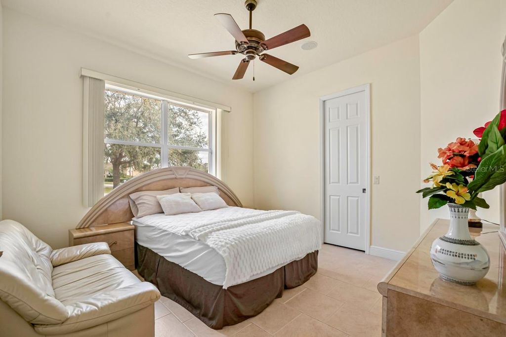 Image 39 of property listing at 6197 9TH AVENUE CIRCLE NE, Bradenton, FL 34212