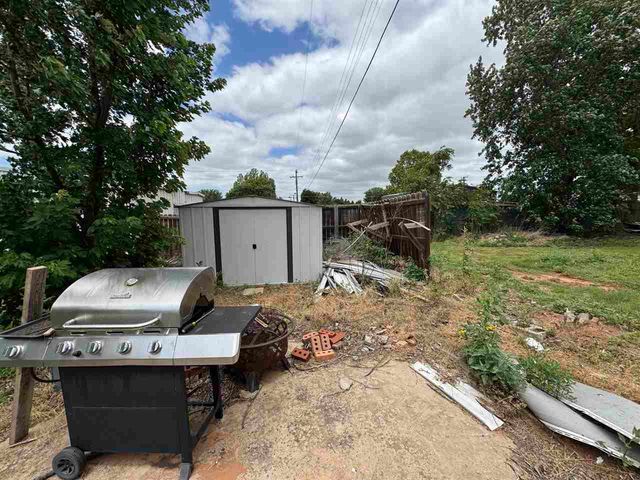307 W Shields St, Fletcher, OK 73541