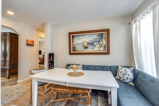 5381 Robinhood Drive, Willoughby, OH 44094