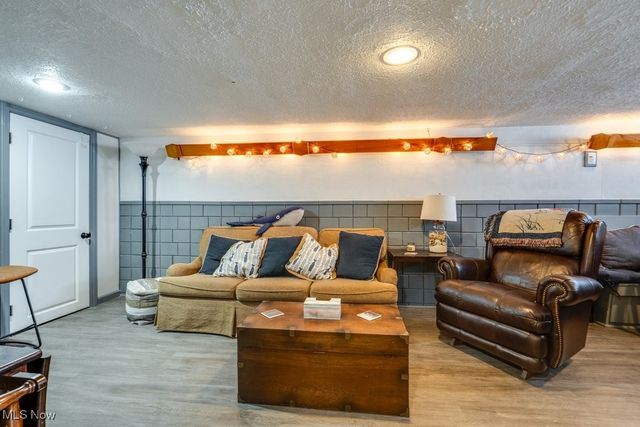 5381 Robinhood Drive, Willoughby, OH 44094