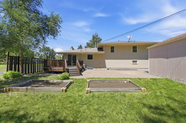2919 64th Avenue N, Brooklyn Center, MN 55430