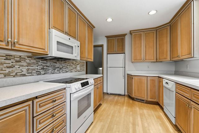 2919 64th Avenue N, Brooklyn Center, MN 55430