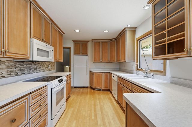 2919 64th Avenue N, Brooklyn Center, MN 55430