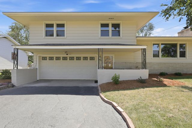 2919 64th Avenue N, Brooklyn Center, MN 55430