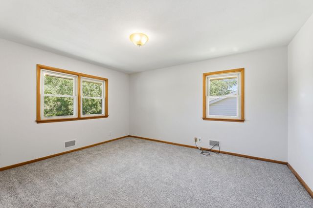2919 64th Avenue N, Brooklyn Center, MN 55430