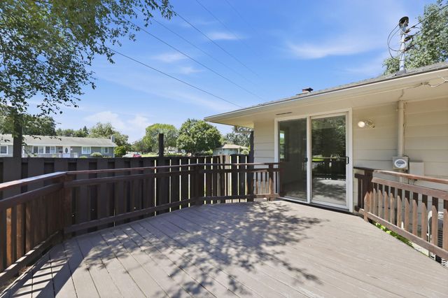 2919 64th Avenue N, Brooklyn Center, MN 55430