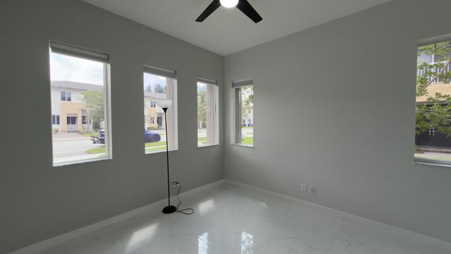 761 PIONEER Way, Royal Palm Beach, FL 33411