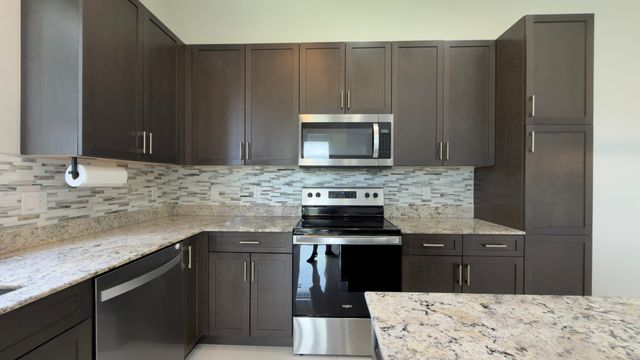 761 PIONEER Way, Royal Palm Beach, FL 33411