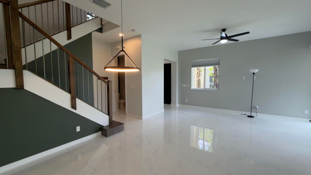 761 PIONEER Way, Royal Palm Beach, FL 33411