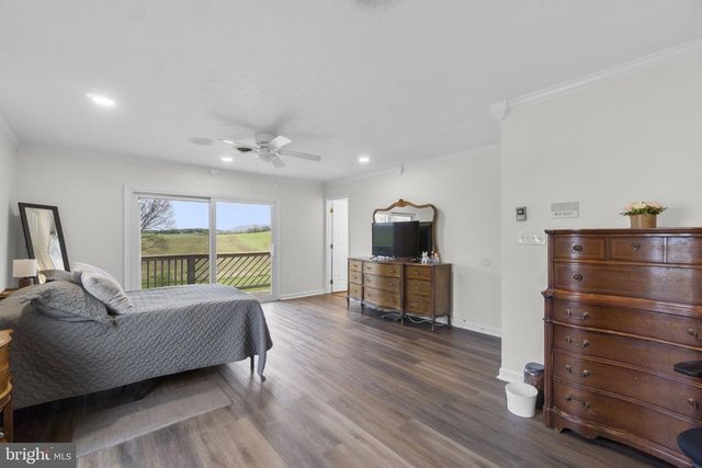21712 CHEWSVILLE RD, Smithsburg, MD 21783