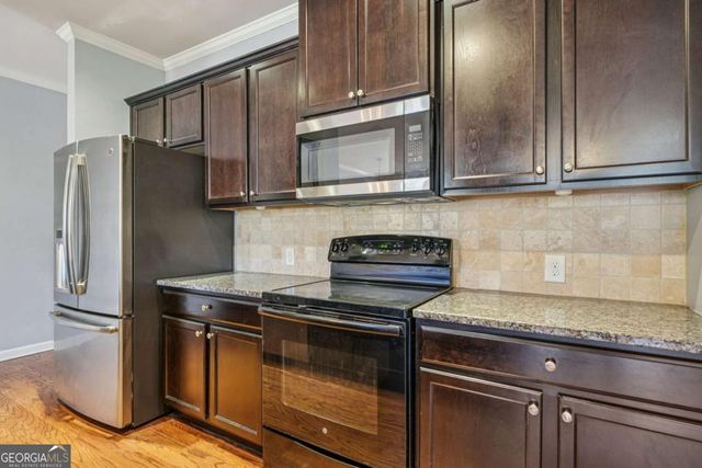 1519 Creek Bend Lane, Lawrenceville, GA 30043