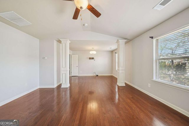 1519 Creek Bend Lane, Lawrenceville, GA 30043