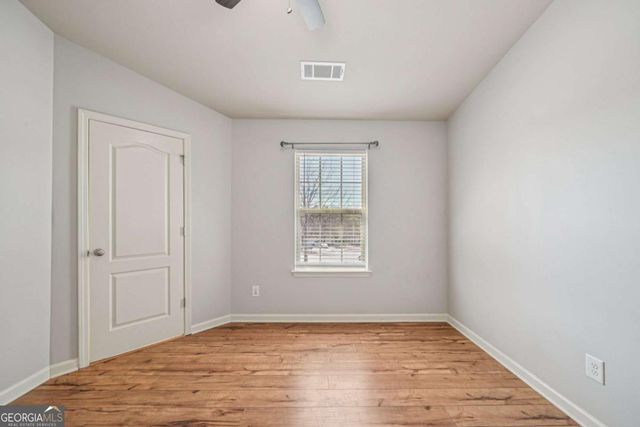 1519 Creek Bend Lane, Lawrenceville, GA 30043