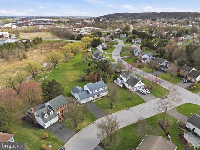 105 PARK PL, Landisville, PA 17538